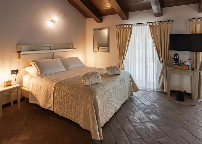 Relais Bella Rosina Pool&Spa